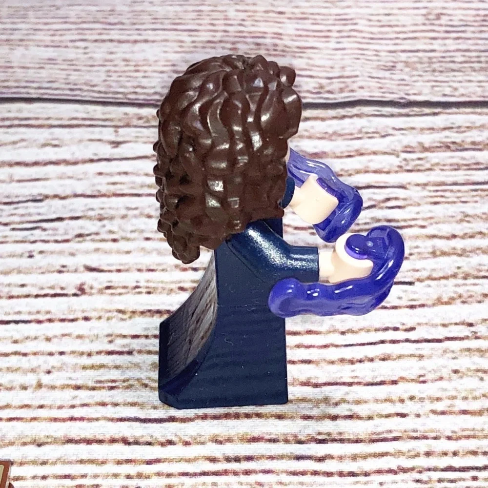 LEGO Marvel Minifigures Series 2 AGATHA HARKNESS from WANDAVISION - Picture 3 of 7